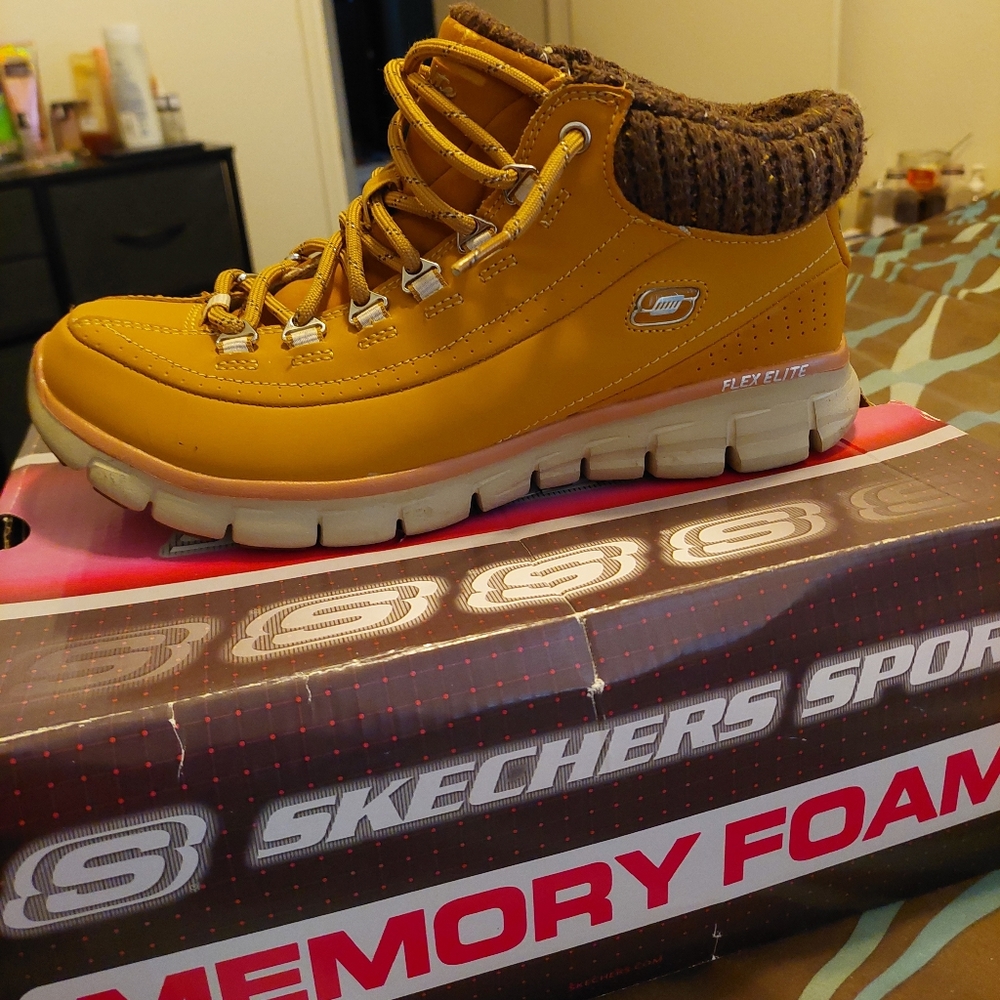 Ladies Size 8